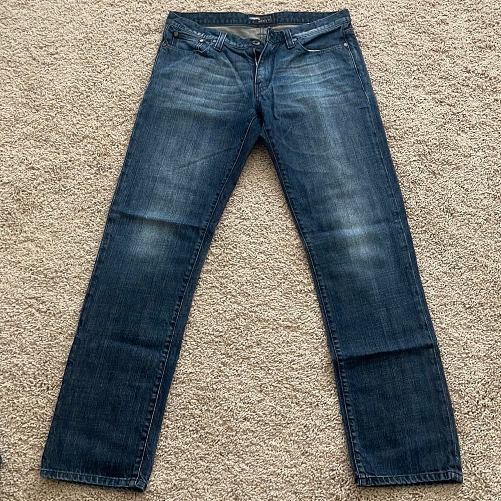 Sixty men’s jeans. Size 33